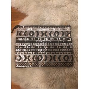 Large pouch clutch bag sequence black gold silver